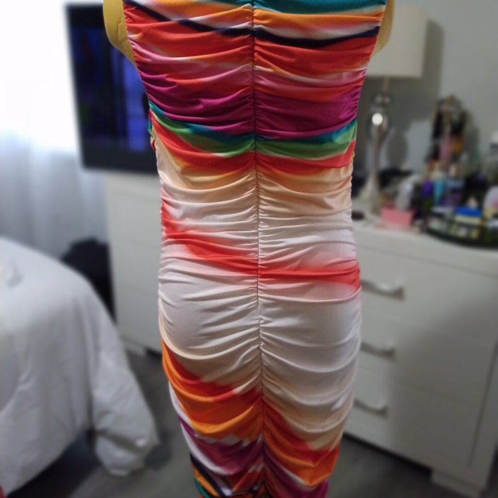 Dress - Picture 2 of 6